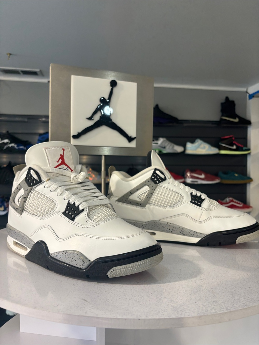 Air Jordan 4 Retro OG White Cement Mens Size 10.5